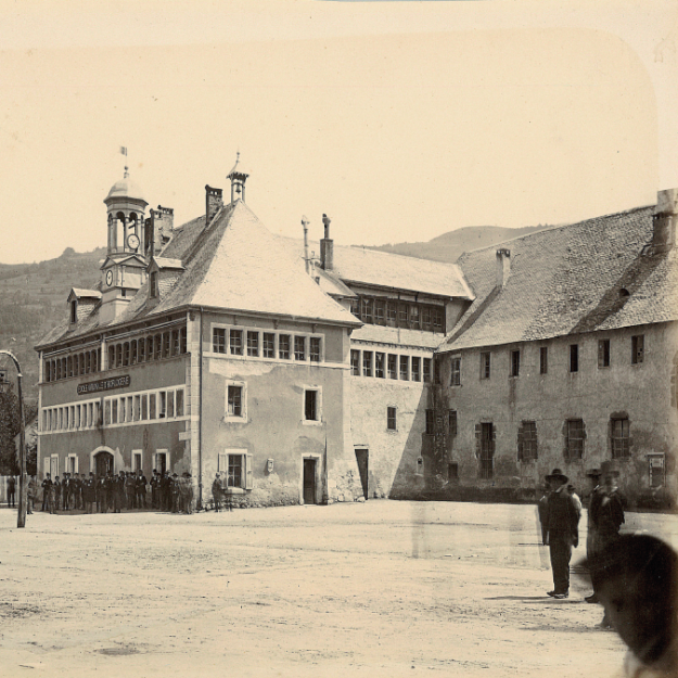 De l’école royale d’horlogerie au lycée Charles Poncet